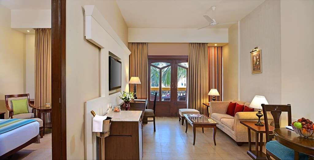 Country Inn & Suites By Radisson, Goa Candolim Bilik gambar