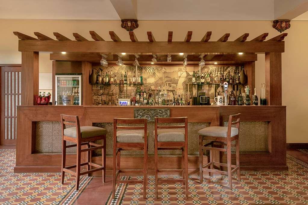 Country Inn & Suites By Radisson, Goa Candolim Restoran gambar