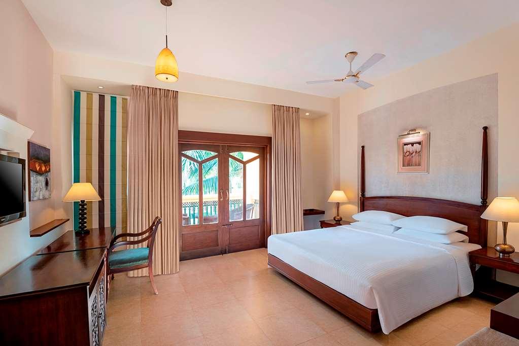 Country Inn & Suites By Radisson, Goa Candolim Bilik gambar