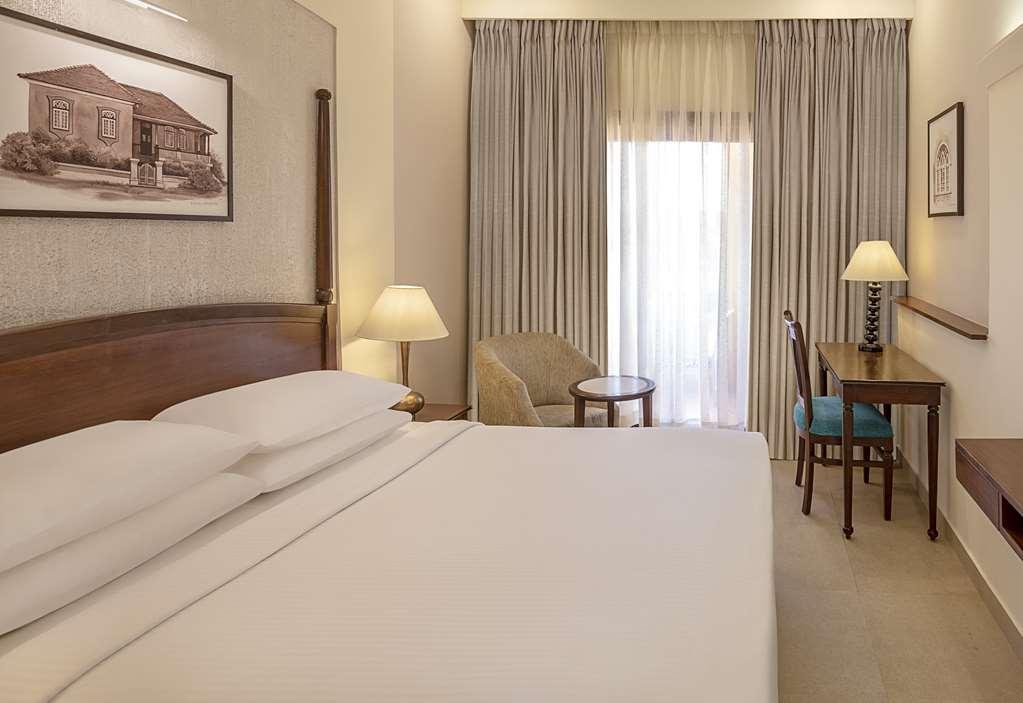 Country Inn & Suites By Radisson, Goa Candolim Bilik gambar